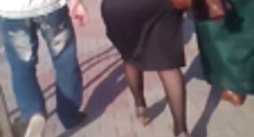 Khách du lịch có quan hệ tình dục xxxx co giao thao đồng tính nữ. Chết tiệt trong phòng tắm.