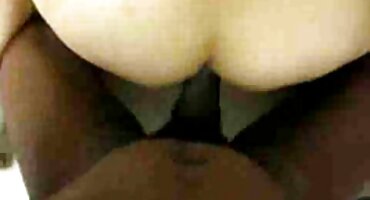 Cock rơi với phim xet xx một người đàn ông có kinh nghiệm trên giường.