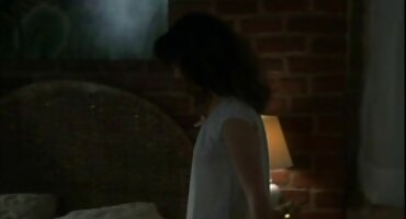 Một mọt sách khiêm tốn và một cô gái. Cô ấy hóa ra là một người yêu xxx trâm anh thanh lịch.