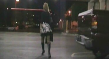 Olivia bị thâm nhập bởi một phim xxx may bay ba gia con gà trống trơn trượt.