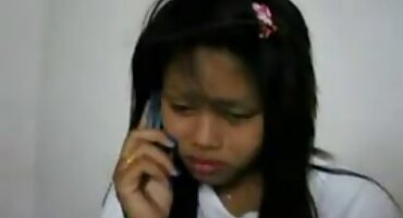 Rachael xxx bắn tinh trùng Cavalli đã lừa dối chồng mình với người yêu.