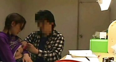 Cô gái tóc xxx van phong vàng blowjob đúc hardcore thực tế