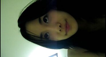 Cô gái hút vòi nước phim xxx hoc sinh của một người đàn ông.