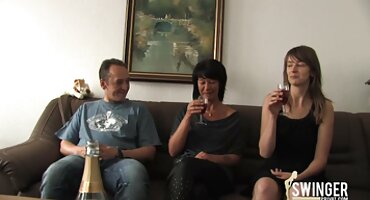 Fucking cứng và nhanh chóng làm sạch phụ nữ. xxx xinh