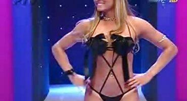 Vuốt ve miệng. phim mới xxx