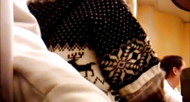 Đồng tính nữ fucking trong phòng tập phim xxzx thể dục.