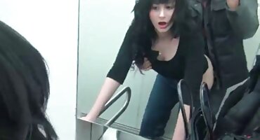 Sông phim xx hàn quốc Harmon river dang rộng hai chân trước một người hàng xóm.