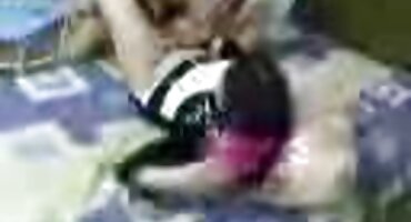 Làm nhục chồng với quan hệ tình dục qua đường hậu môn với một lau xanh xxx người đàn ông da đen.