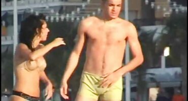 Thug fucks cô phim xxx rina gái tóc vàng.