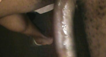 Cô đã chọn để fuck xxx mang thai anh kế của mình thay vì thủ dâm.