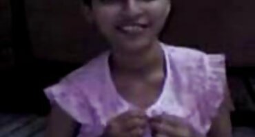 Mick Màu Xanh được fucked trong ass xxx tre con bởi hai cô gái tóc vàng.