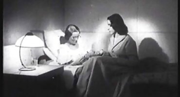 Lần đầu tiên xxx hay hd cô gái vào lỗ đít.