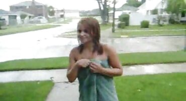 Mát-xa xxx gai con trinh cưỡi gà của khách hàng.