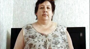 Dominic Anna xxx lồn to đấu tranh với cô ấy đít và masturbates.