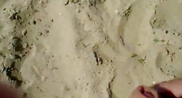 Bạn gái có quan hệ tình dục đồng tính nữ. Đụ linh miu xxx với quần áo.