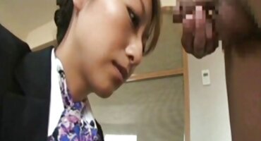 Anh làm cho trang xxx cô gái rên rỉ với niềm vui.