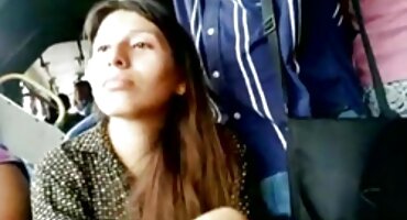 Người phụ xxx không che nữ da đen nuốt gà.