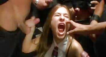 Nicole Aniston trong quần lót xxx gai sinh đẹp.