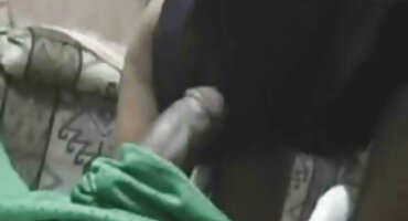 Người phim s xx phụ nữ cô đơn trong phòng ngủ.