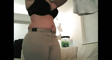 Người phụ nữ nga cho hai lồn to xxx đối tác kinh doanh.