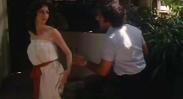 illi phim sex xxxx Georgiananson không ngại nhận được ass của cô fucked.