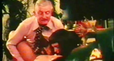 Cô gái anh xxx gai goi tóc vàng tình dục addict fucks.