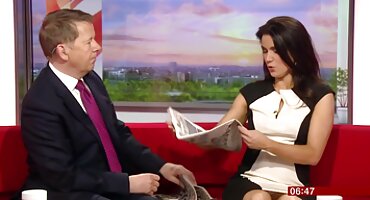 Tóc vàng thích chơi với vòi nước lớn. phim tinh cam xxx