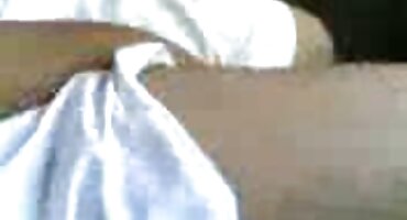 Đồng tính nữ làm tình với một cô gái xxx gái ngành da đen.