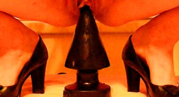 Threesome với chàng trai xxxxxxx cưỡng bức gái trẻ để dạy cho họ.