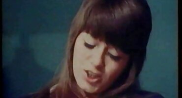 Trưởng thành đĩ fucks trẻ và hạnh gai nganh xxx phúc người.